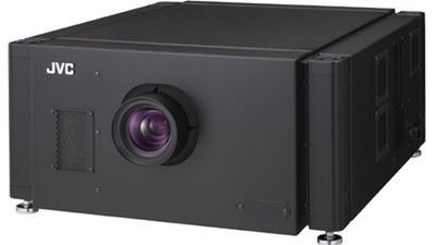 JVC ma nowy projektor 4K2K 1