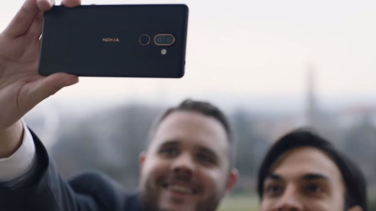 Nokia X6 na zdjęciach. Finowie również chcą mieć klona iPhone'a X 1