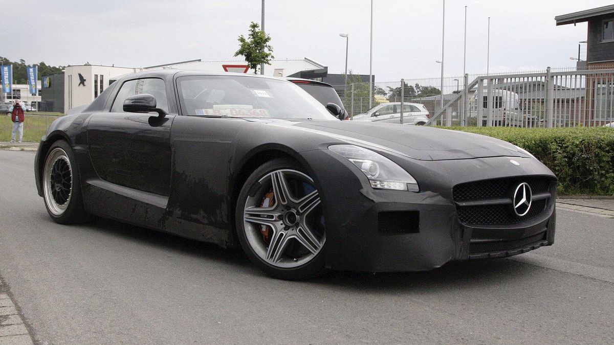 Mercedes-Benz SLS AMG Black Series - zdjęcia szpiegowskie