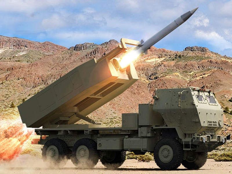 Raytheon rywalizował z Lockheedem Martinem w programie PrSM. Na grafice wyobrażenie odpalenia pocisku DeepStrike