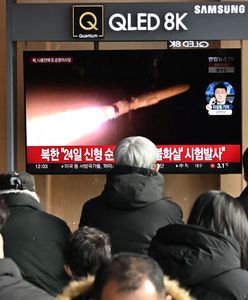 Działo się w poniedziałek w nocy. Korea Północna wystrzeliła z okrętów podwodnych