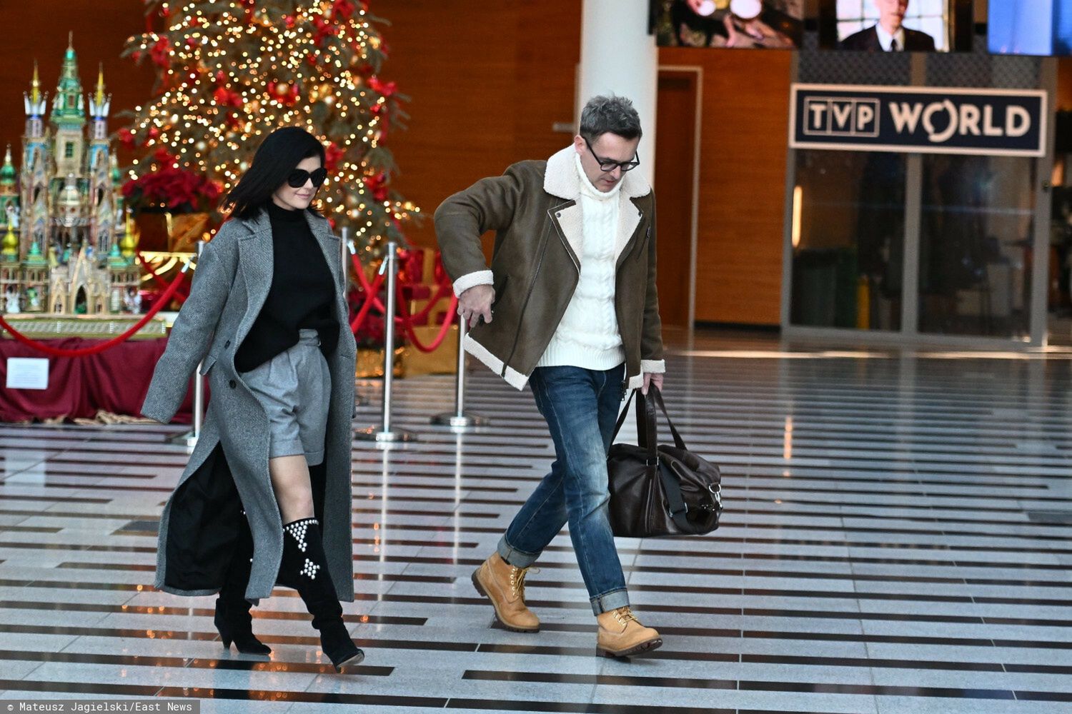 Katarzyna Cichopek i Maciej Kurzajewski przed budynkiem TVP
Fot. Mateusz Jagielski/East News, Warszawa, 12.01.2023.
Katarzyna Cichopek i Maciej Kurzajewski po wyjsciu z programu Pytanie na Sniadanie.
Mateusz Jagielski