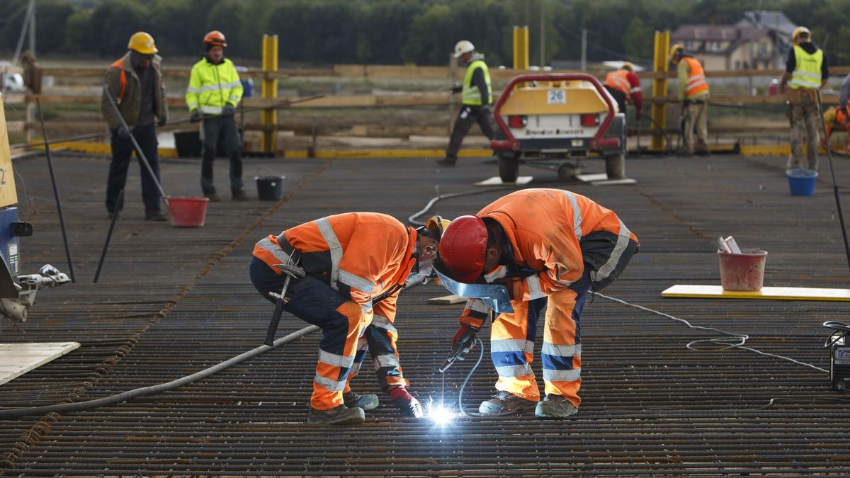 Wielkie problemy budowlańców. Tracą na realizacji kontraktów drogowych. Zdjęcie ilustracyjne