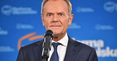 Donald Tusk jak Mateusz Morawiecki. Też przepisał majątek na żonę