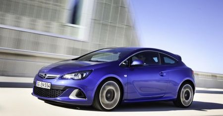 Opel Astra OPC - ujawniono cenę i pierwszy klip promocyjny [wideo]