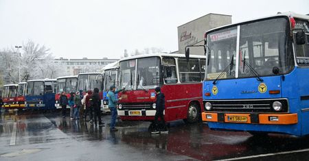 "Zbrodnia w zajezdni" wydarzyła się naprawdę. Morderca nie miał litości. Dwukrotnie przejechał ofiarę autobusem