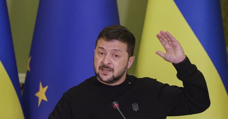 "Farsa". Zełenski stanowczo dementuje doniesienia ws. wyborów