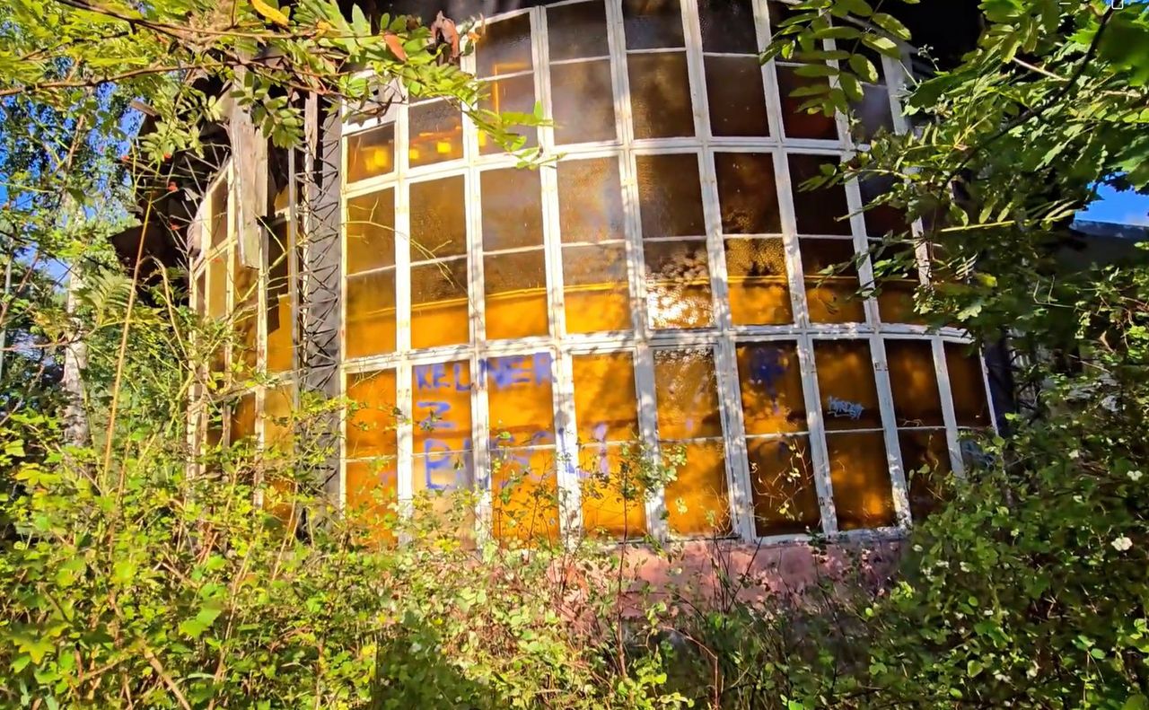 Kiedyś działał tu słynny ośrodek z czasów PRL. Oto co zostało z kultowego klubu