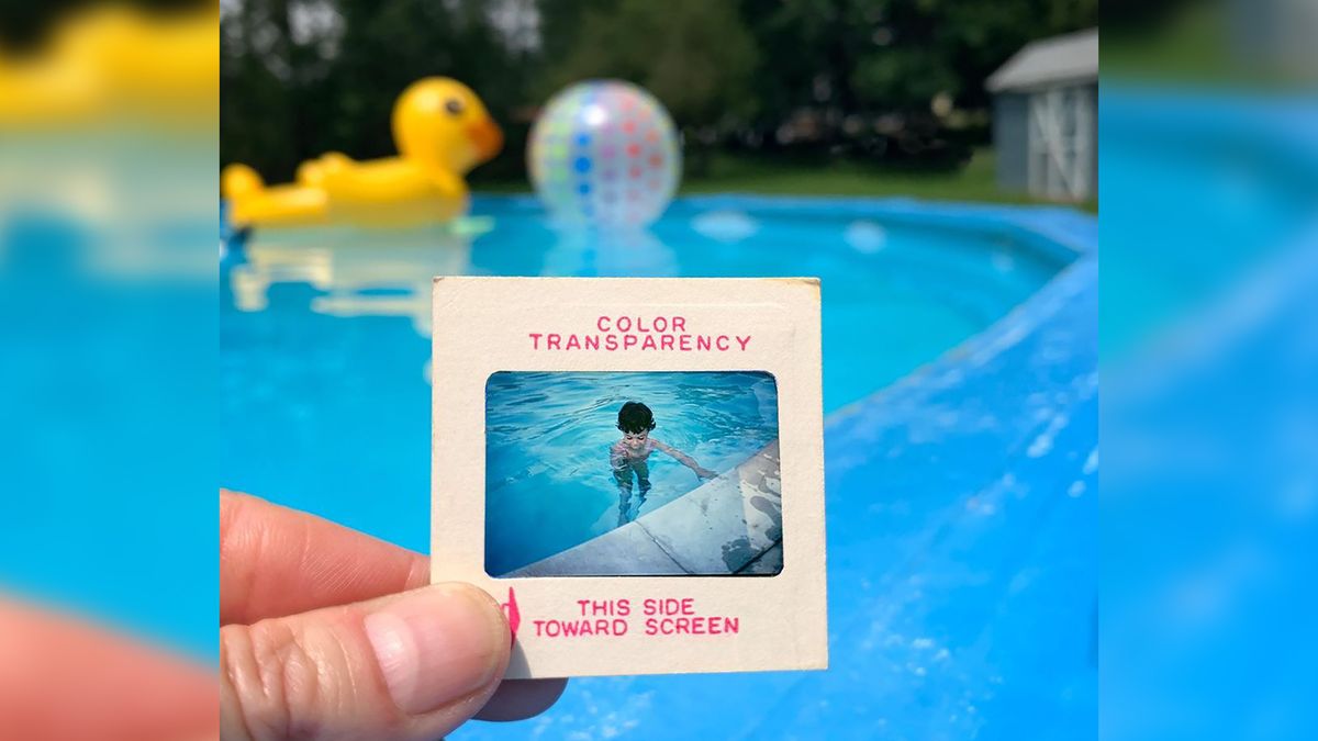 Sentymentalna podróż do przeszłości. Artystka odwiedziła miejsca ze zdjeć ojca 1