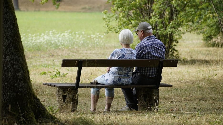 Czy seniorzy mogą liczyć na wprowadzenie 15. emerytury? 