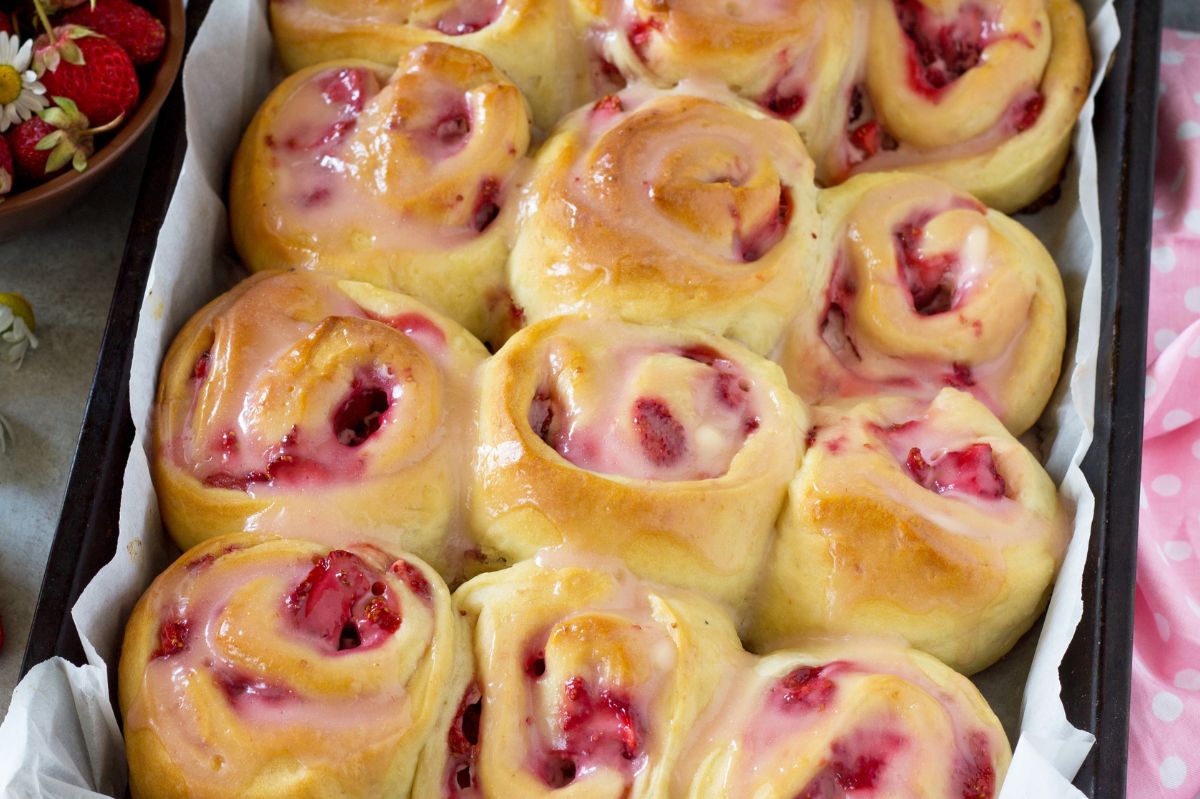 Strawberry sensation: Irresistible sweet rolls steal the spotlight