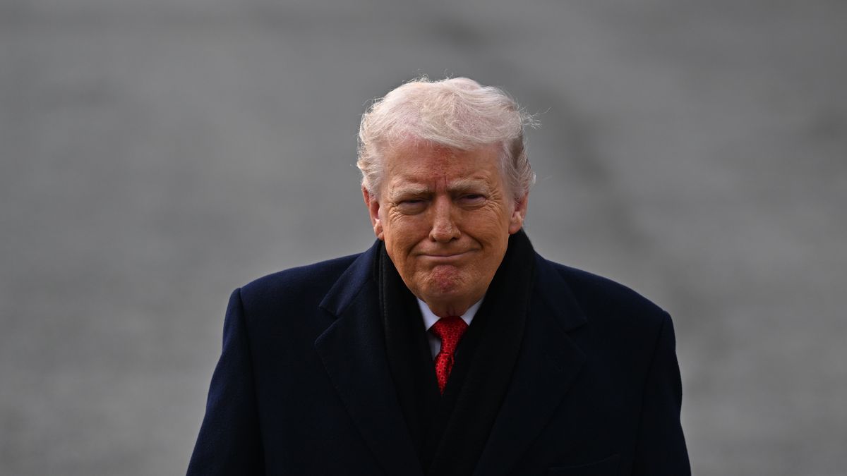 WASHINGTON DC, UNITED STATES - JANUARY 16 : United States President Donald Trump speaks to the press before his departs the White House en route Palm Beach, Florida on January 16, 2026, in Washington DC, United States. (Photo by Celal Gunes/Anadolu via Getty Images)