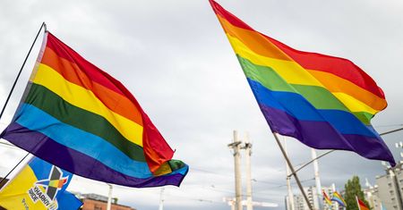 Sondaż IBRiS. Polacy nie chcą świadczeń ZUS dla par jednopłciowych?