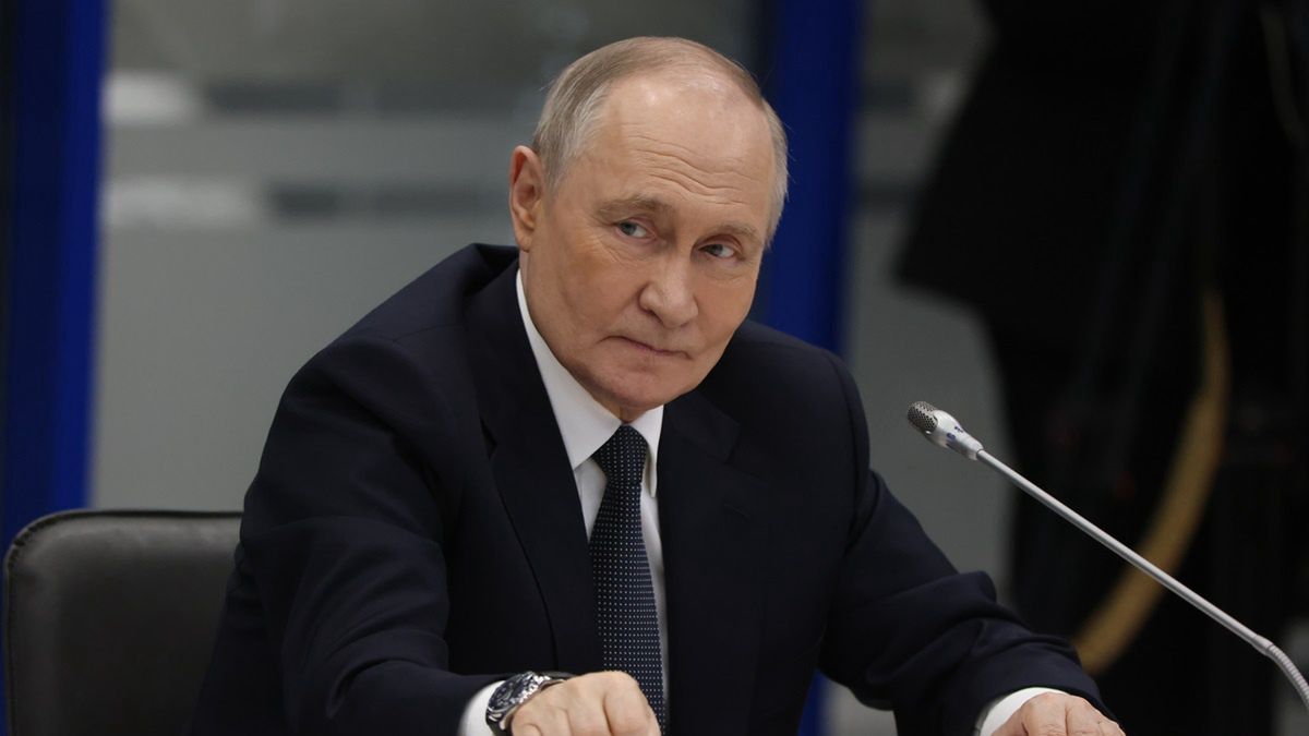 Popiera Władimira Putina, mieszka w Ukrainie.