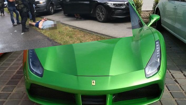 Zielone ferrari zostało skradzione 2 sierpnia w Mielnie.