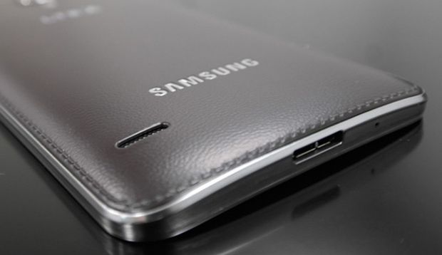 Samsung Galaxy Round (fot. galaxys5info.com)