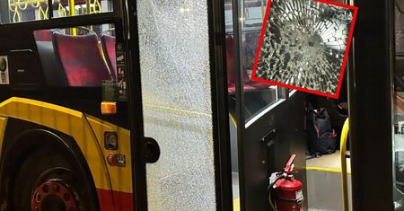 Ktoś ostrzelał autobus na Mokotowie. Nieoficjalnie: celował w kierowcę