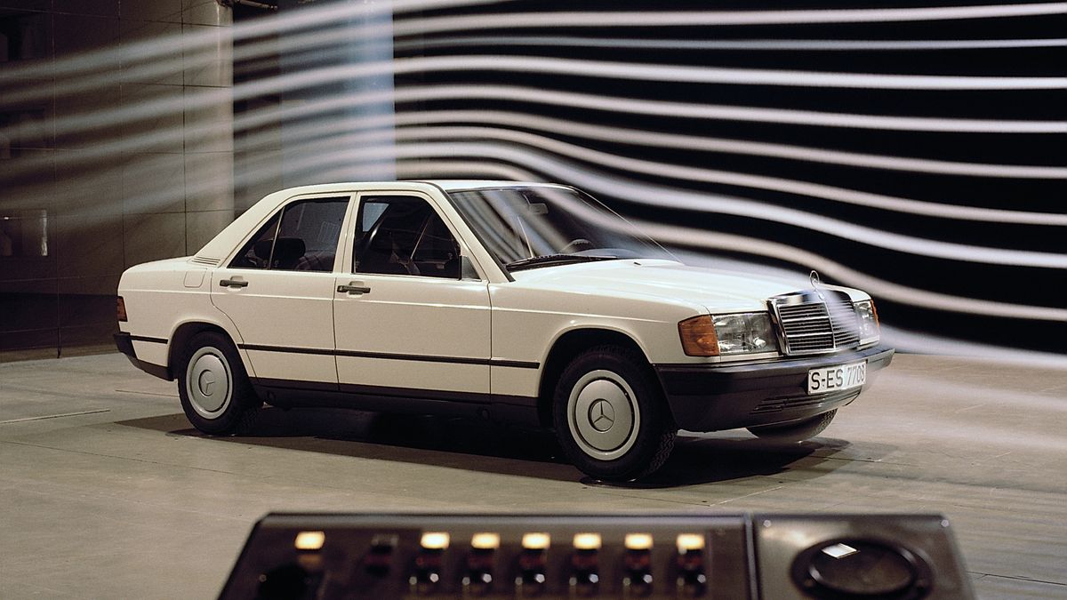 Mercedes W201 w tunelu aerodynamicznym