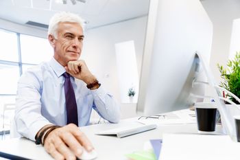 Polacy kupują online. E-zakupy robi już prawie 70 procent