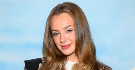 Jakie rajstopy nosić jesienią? Wiktoria Gąsiewska pokazała, co będzie modne