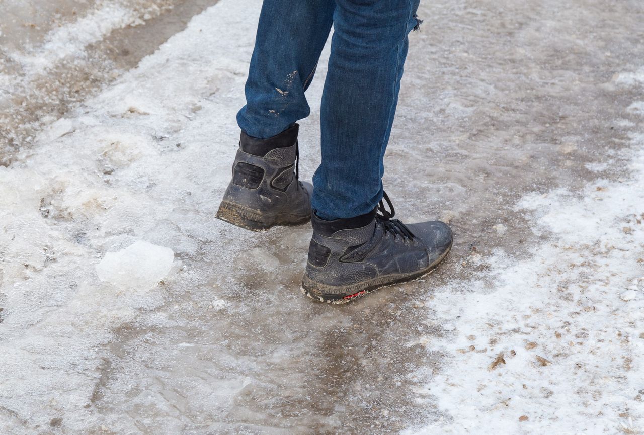 Hairspray hacks and winter boots: beating icy sidewalks safely