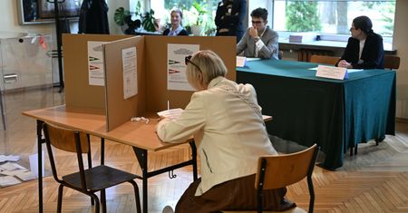 Trwają wybory w Krakowie. Komisja podsumowała pierwsze godziny