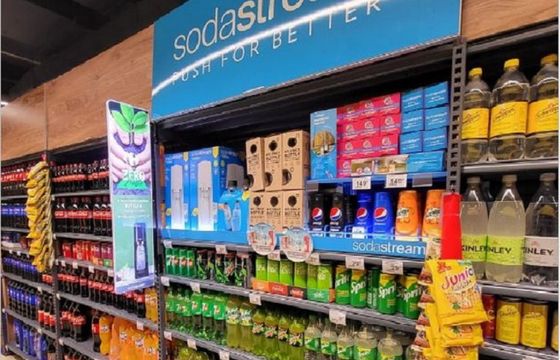 W sklepach Carrefoura postawiono ekspresy do gazowania wody SodaStream