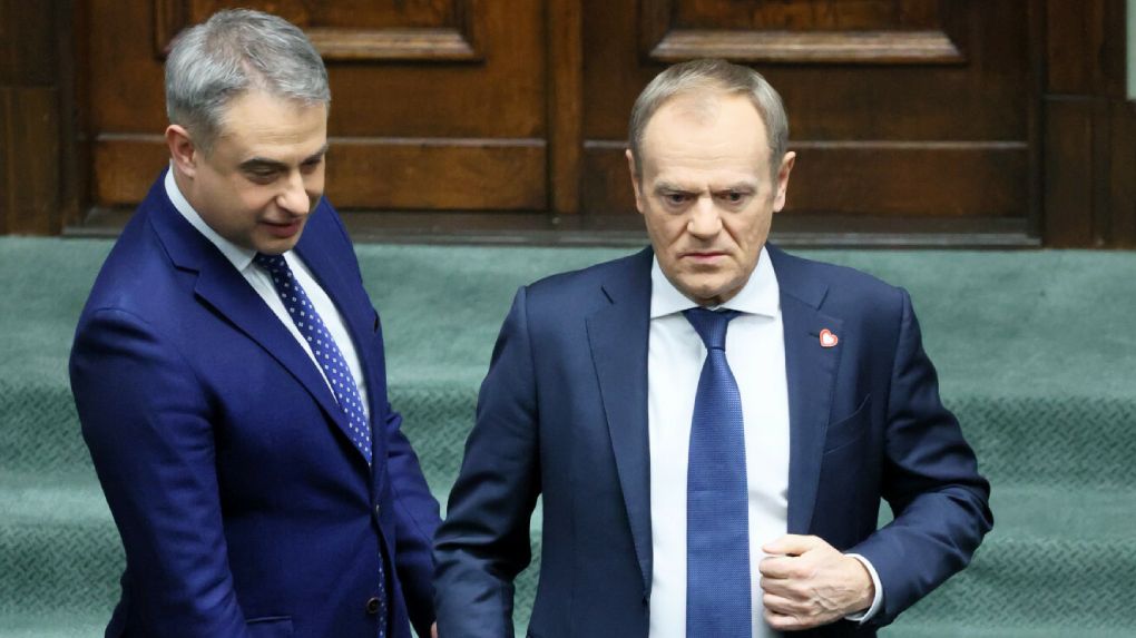 Minister Krzysztof Gawkowski i premier Donald Tusk