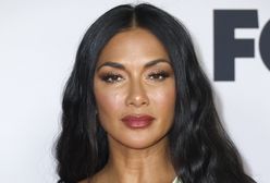 Gwiazda Pussycat Dolls kusi w białym bikini. Ależ ona ma figurę