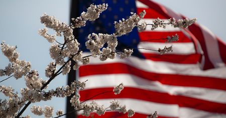 Wybory w USA uratowane? Trolle z Rosji dostają wiadomości od amerykańskiego wojska