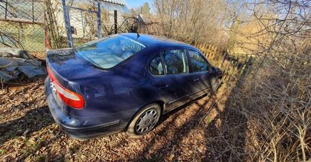 Zgorzelec. Pościg za kierowcą pod wpływem narkotyków. Auto skończyło w płocie