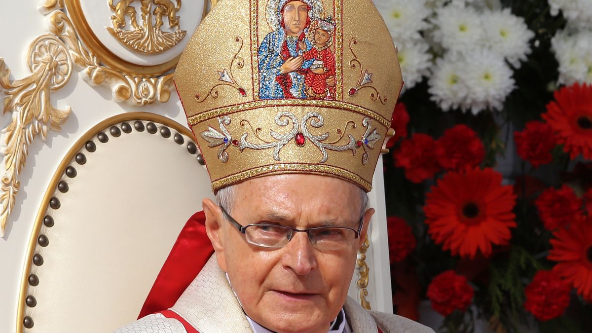 Biskup Antoni Długosz skomentował trudną sytuację syna Krzysztofa Krawczyka