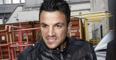 Jego mama jest w kiepskim stanie. Peter Andre nie może się z nią zobaczyć
