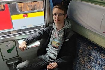 Dominik ledwo przeżył. Maszynista pod lupą. Ocenią odpowiedzialność