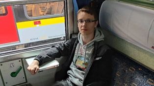 Dominik ledwo przeżył. Maszynista pod lupą. Ocenią odpowiedzialność