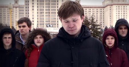 Rosyjscy studenci: "JEST NAM WSTYD za przestępczą wojnę. Wybaczcie nam!"