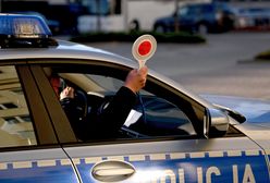 Złamał szereg przepisów drogowych. Dostał wysoki mandat