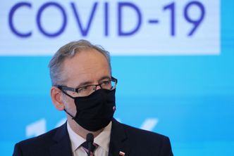 Nowe obostrzenia w grze. Bary i restauracje będą skracać godziny pracy