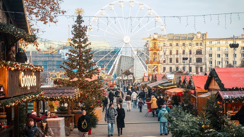 Jarmark na placu Wolności w pierwszy dzień grudnia