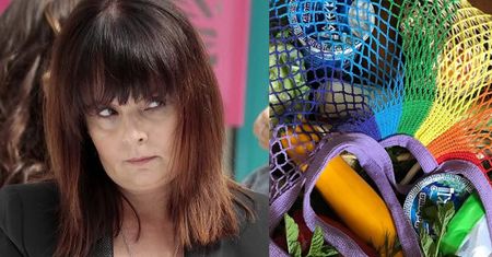 Karolina Korwin-Piotrowska OPLUTA za noszenie tęczowej torby: "Przecież pani nie jest żadna lesba, po co tak prowokować?"