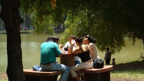 Impreza się nie klei? - kilka gier i zabaw dla dorosłych 1