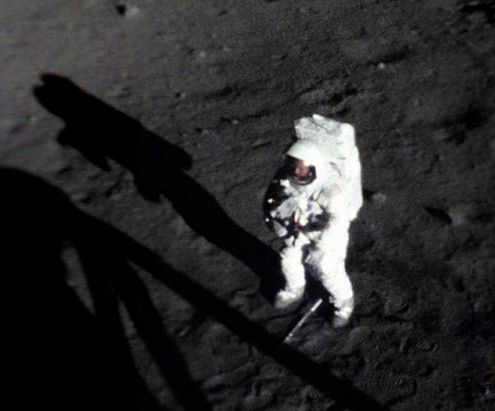 Zdjęcia Armstronga z lądowania na Księżycu, którego nie znasz