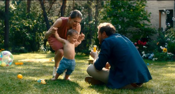 Aktywny bobas w reklamie Bebiko Junior (wideo)