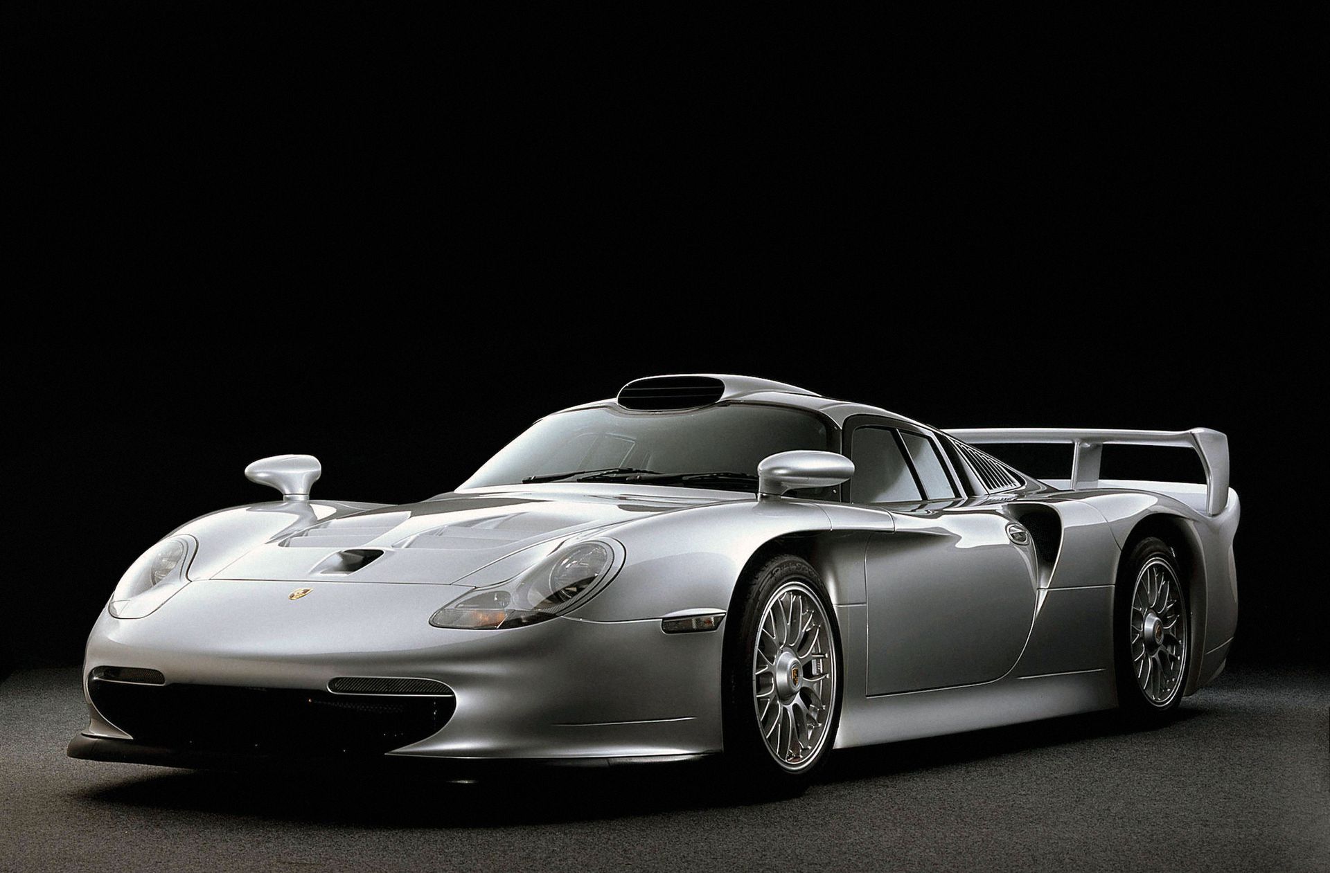 Porsche 911 GT1 jest na sprzedaż za astronomiczną kwotę i może