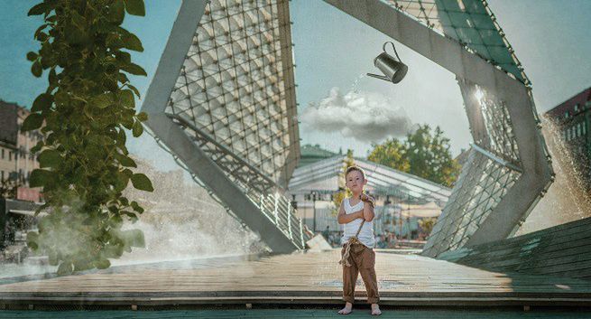 Dzieci i młodzież z zespołem Downa bohaterami wystawy "Nie jestem z innej bajki"