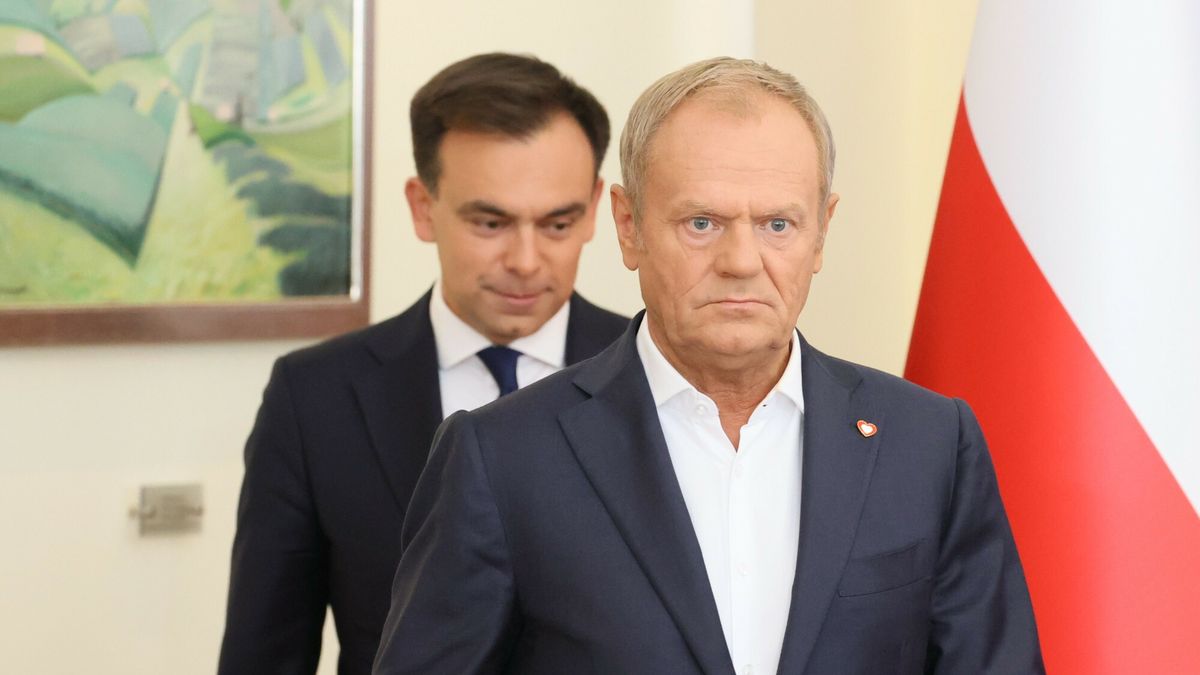 Konferencja premiera Tuska i ministra Doma?skiego
Fot. Wojciech Olkusnik/East News, 28.08.2024. Warszawa. KPRM. Konferencja prasowa premiera Donalda Tuska (P) oraz ministra finansow Andrzeja Domanskiego (L).
Wojciech Olkusnik