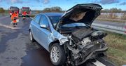 Gorzów: Wypadek na S3. Fiat uderzył w ciężarówkę i barierki