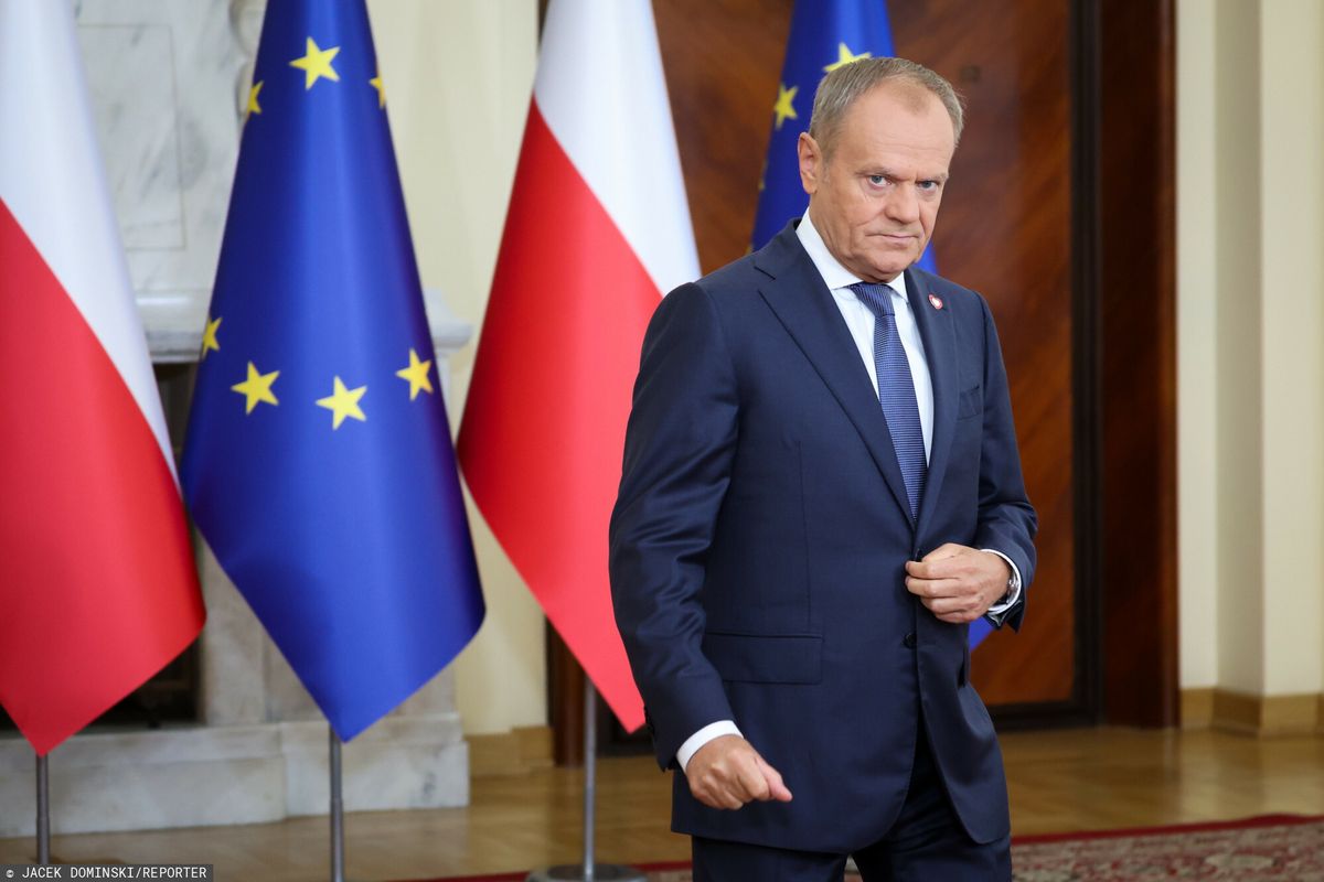 Donald Tusk, jacek sasin, żołnierz, granica Gigantyczna kompromitacja. Sasin zwrócił się do Tuska