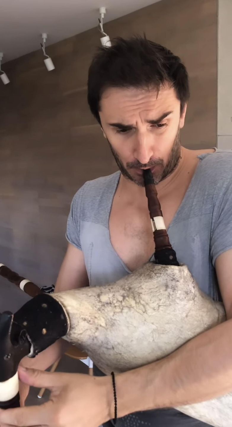 Paulina Krupińska pokazała zdjęcia Sebastiana Karpiela-Bułecki z prywatnego archiwum