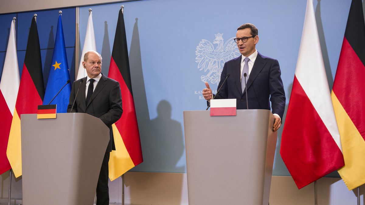 WARSAW, POLAND - 2021/12/12: Olaf Scholz (L), and Mateusz Morawiecki (R) seen speaking during a press conference.
Four days after taking office, German Chancellor Olaf Scholz paid an inaugural visit to neighboring Poland on Sunday 12th of December. Olaf Scholz was welcomed by Polish Prime Minister Mateusz Morawiecki. After political talks, Olaf Scholz and Mateusz Morawiecki attended a press conference at the Prime Minister's Chancellery. (Photo by Attila Husejnow/SOPA Images/LightRocket via Getty Images)